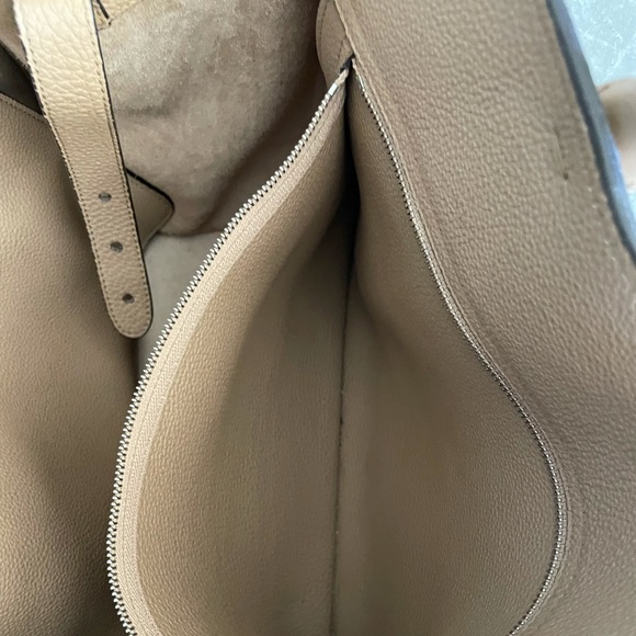 Gucci Jackie Pebbled Large Leather Tote - Picture 11 of 16